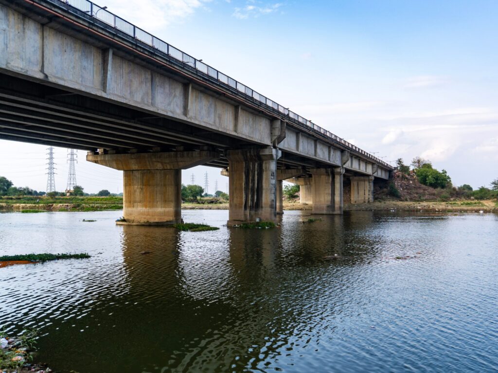 白鷺川大橋 耐震補強工事（デモ） 施工後